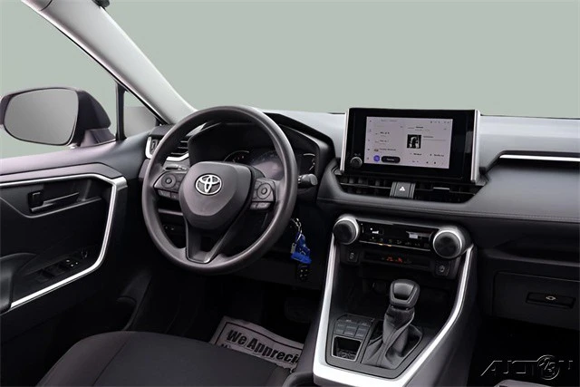 2023 Toyota RAV4 5th Gen - Image 11 of 21