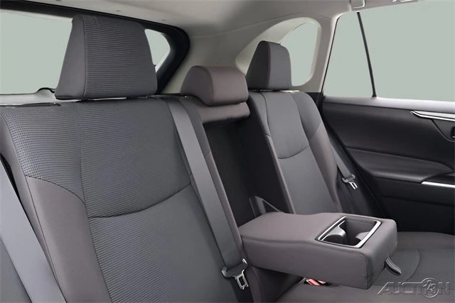 2023 Toyota RAV4 5th Gen - Image 19 of 21