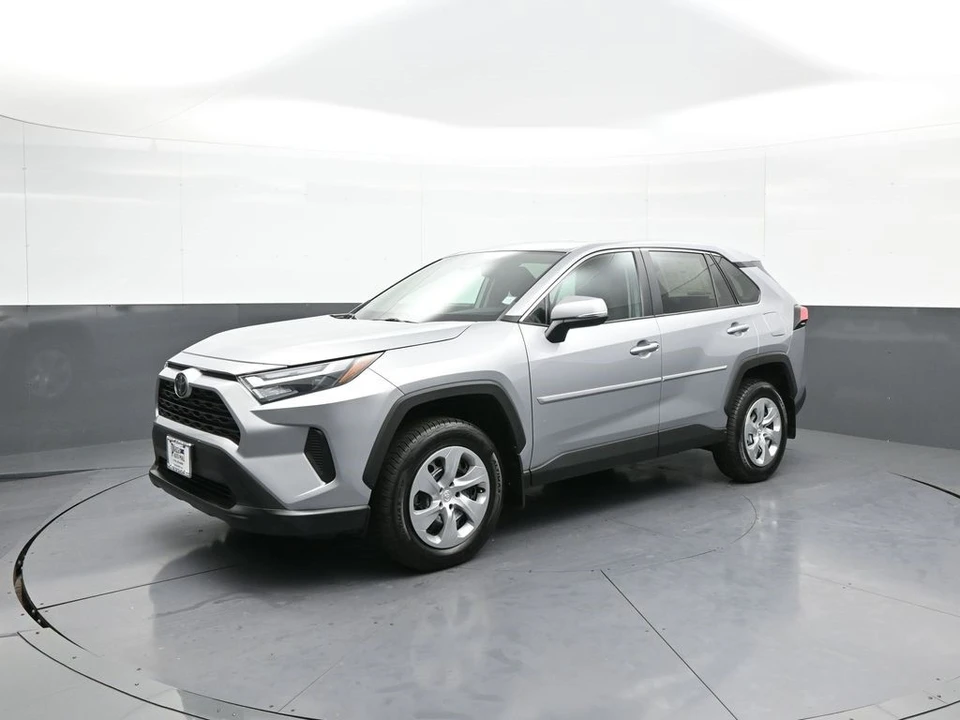 2023 Toyota RAV4 5th Gen - Image 10 of 12
