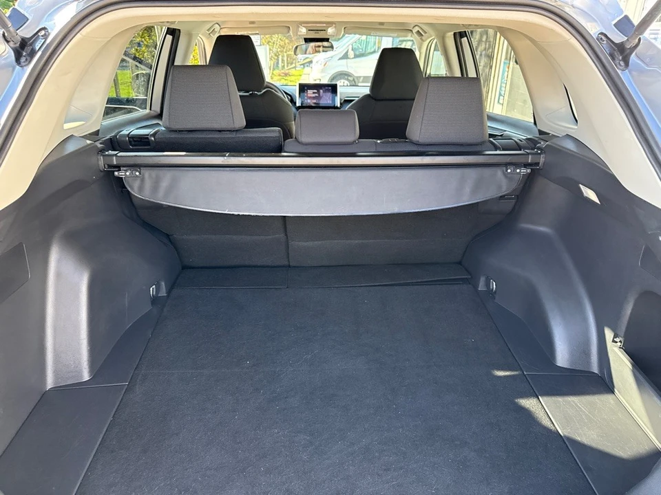 2023 Toyota RAV4 5th Gen - Image 13 of 21