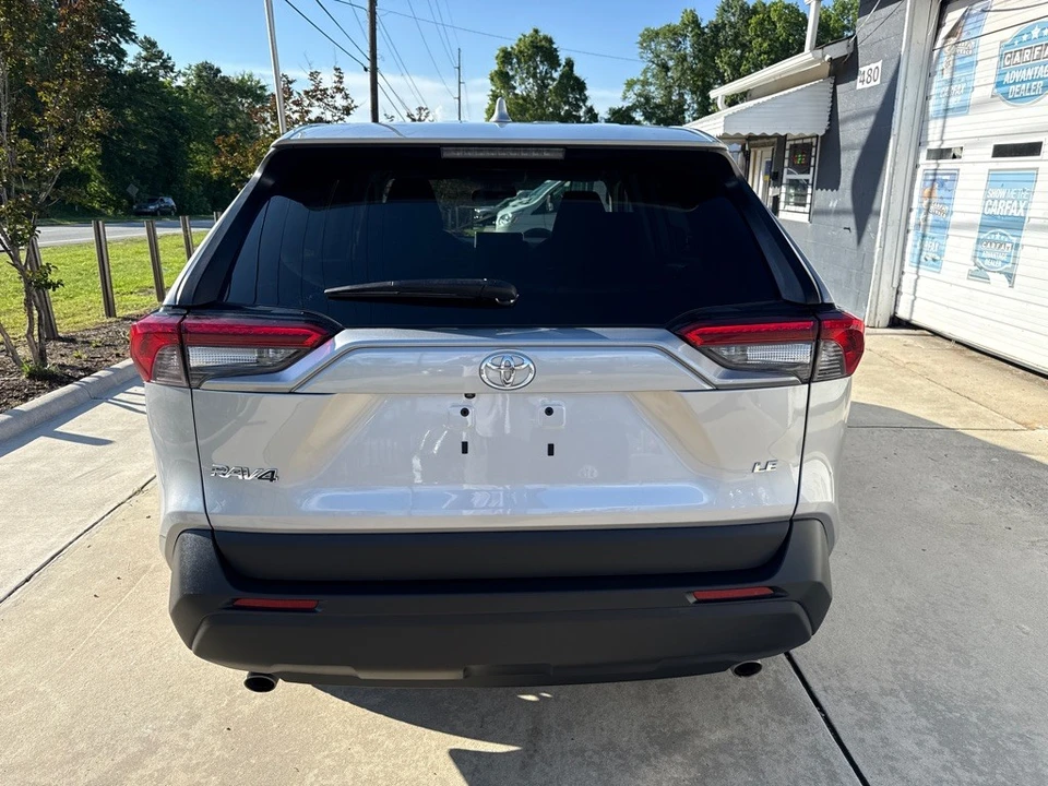 2023 Toyota RAV4 5th Gen - Image 3 of 21