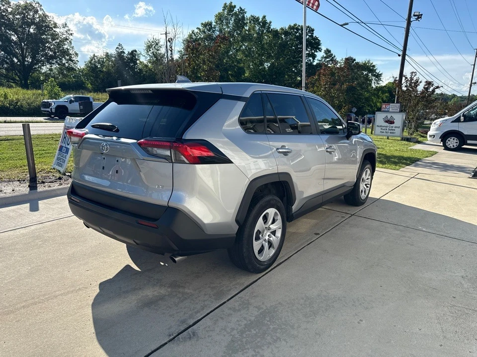 2023 Toyota RAV4 5th Gen - Image 4 of 21