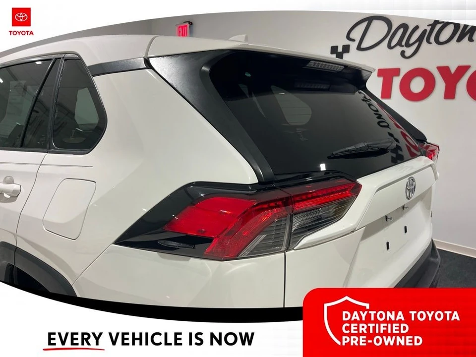 2023 Toyota RAV4 5th Gen - Image 9 of 12