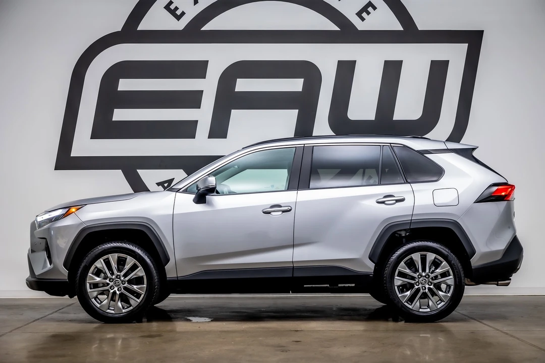 2023 Toyota RAV4 5th Gen - Image 6 of 12