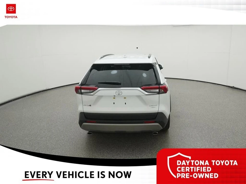 2023 Toyota RAV4 5th Gen - Image 7 of 12