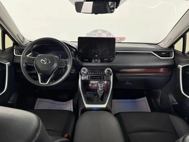 2023 Toyota RAV4 5th Gen - Image 11 of 12