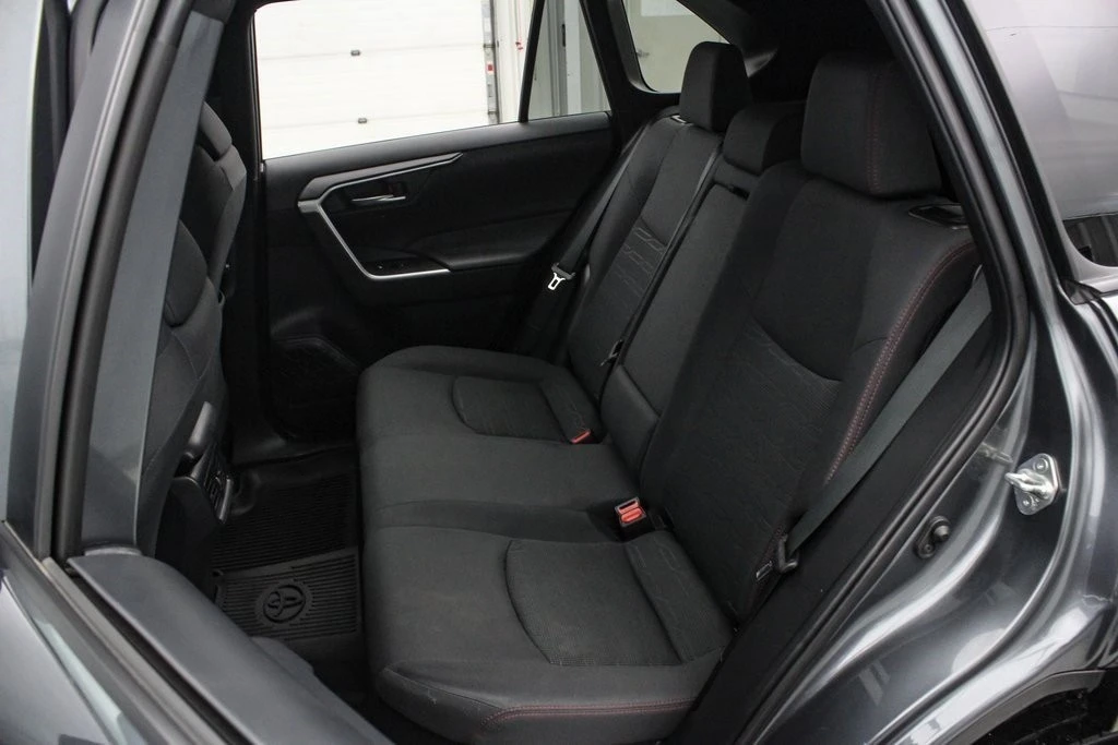 2023 Toyota RAV4 5th Gen - Image 19 of 21