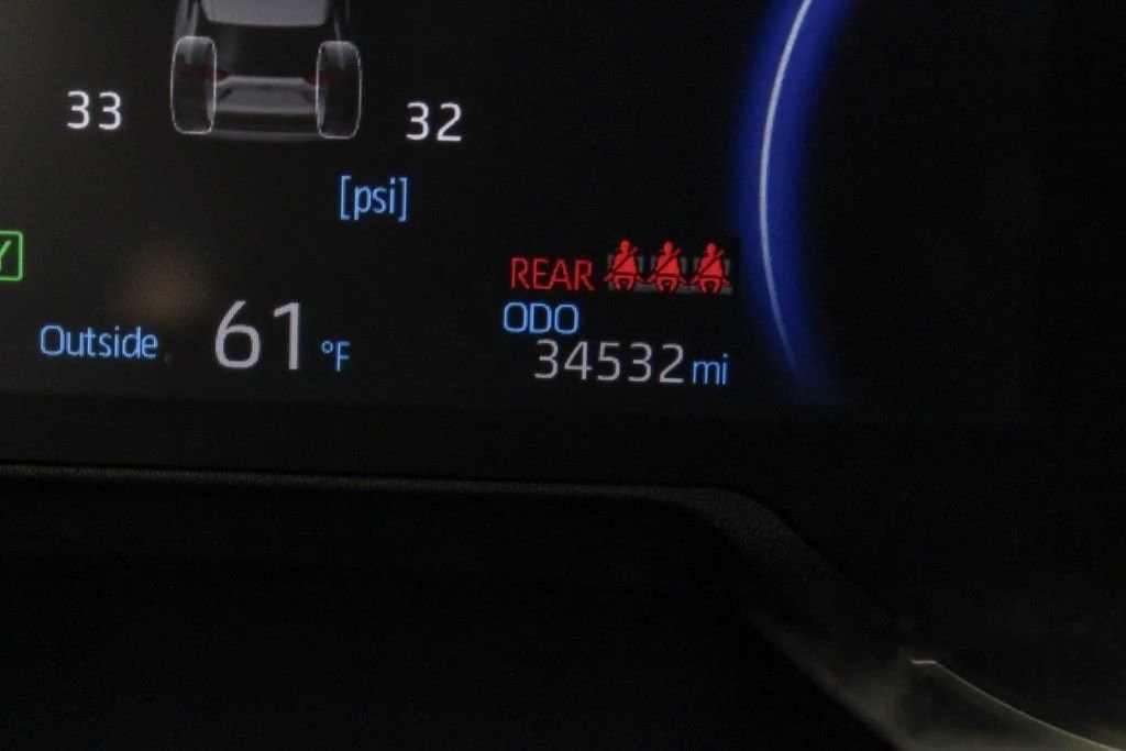 2023 Toyota RAV4 5th Gen - Image 18 of 21
