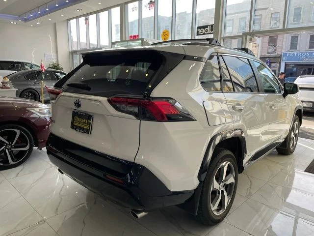 2023 Toyota RAV4 5th Gen - Image 6 of 21