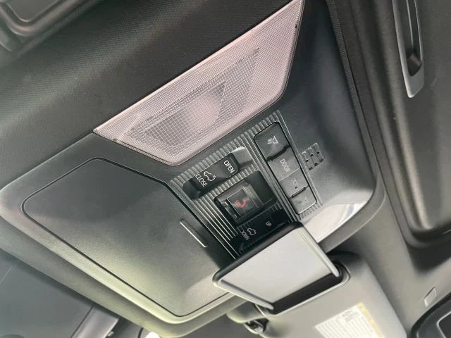 2023 Toyota RAV4 5th Gen - Image 17 of 21