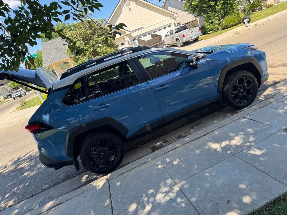 2023 Toyota RAV4 5th Gen - Image 6 of 20