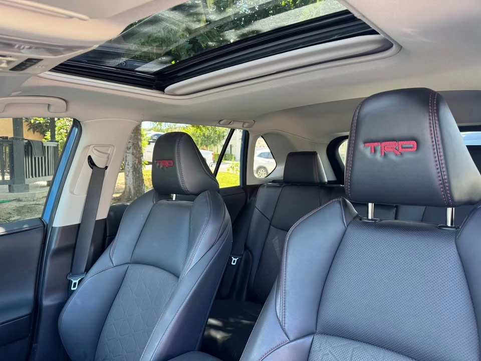 2023 Toyota RAV4 5th Gen - Image 9 of 20