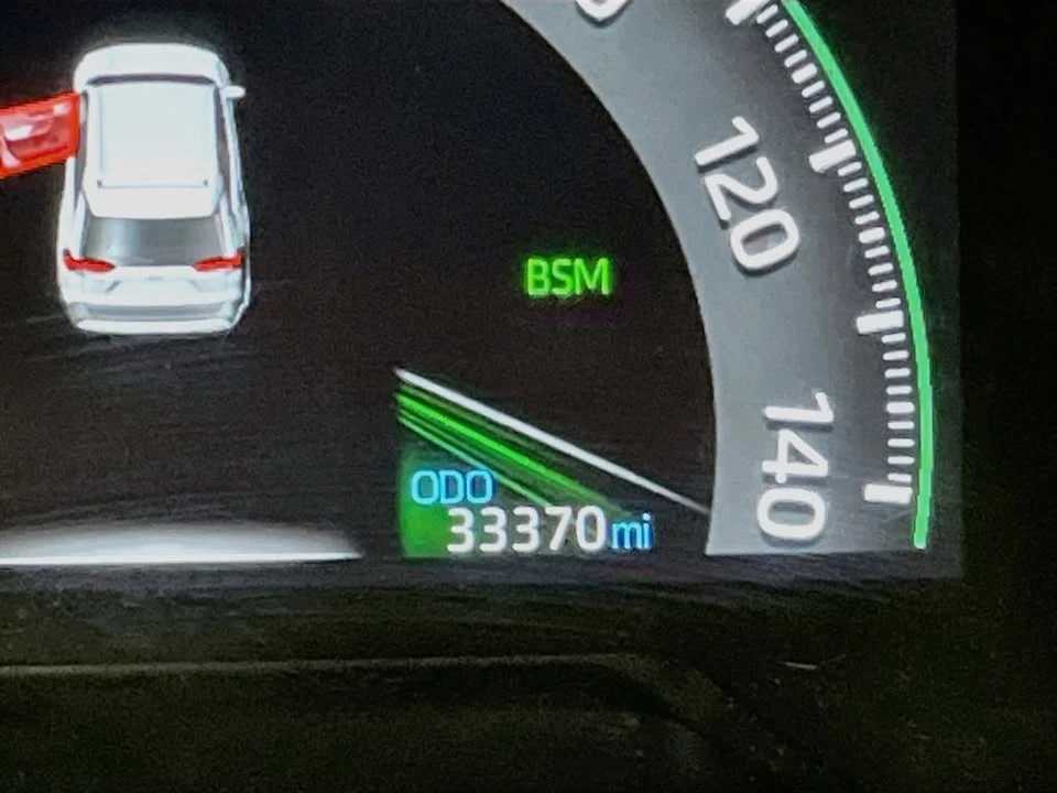 2023 Toyota RAV4 5th Gen - Image 8 of 18