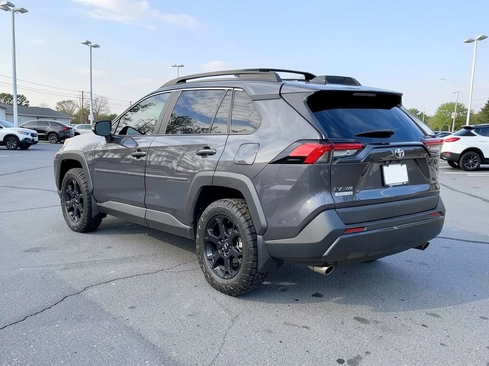 2023 Toyota RAV4 5th Gen - Image 4 of 18
