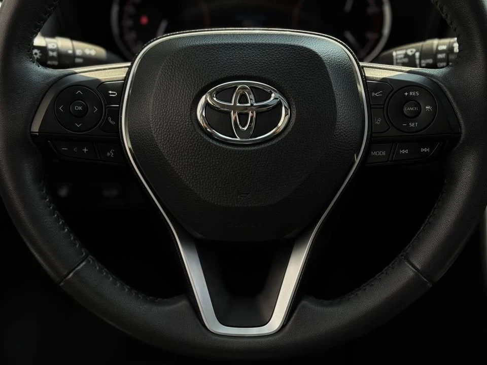 2023 Toyota RAV4 5th Gen - Image 15 of 20