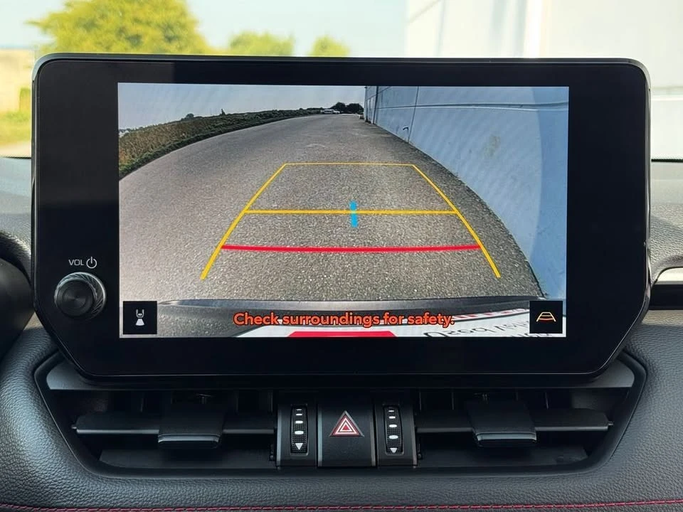 2023 Toyota RAV4 5th Gen - Image 18 of 20