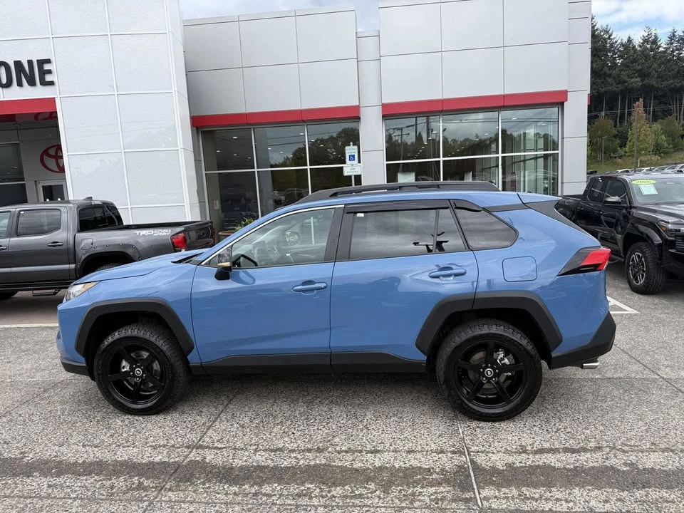 2023 Toyota RAV4 5th Gen - Image 5 of 13