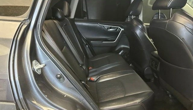 2023 Toyota RAV4 5th Gen - Image 17 of 20