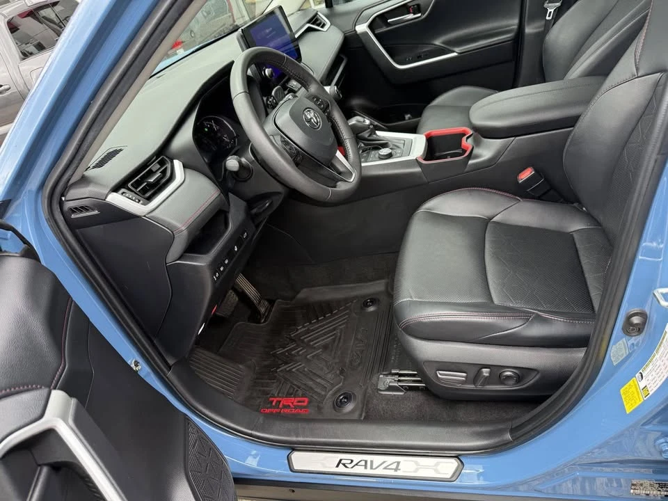 2023 Toyota RAV4 5th Gen - Image 12 of 13