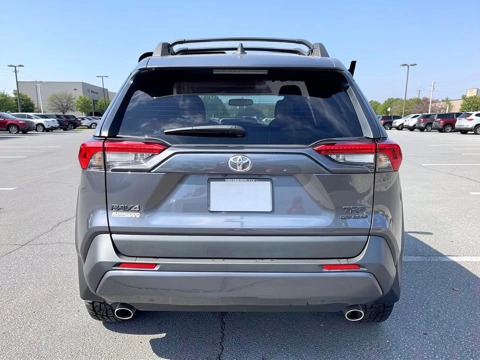 2023 Toyota RAV4 5th Gen - Image 5 of 20