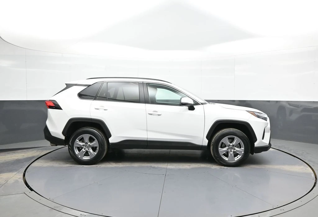 2023 Toyota RAV4 5th Gen - Image 5 of 12
