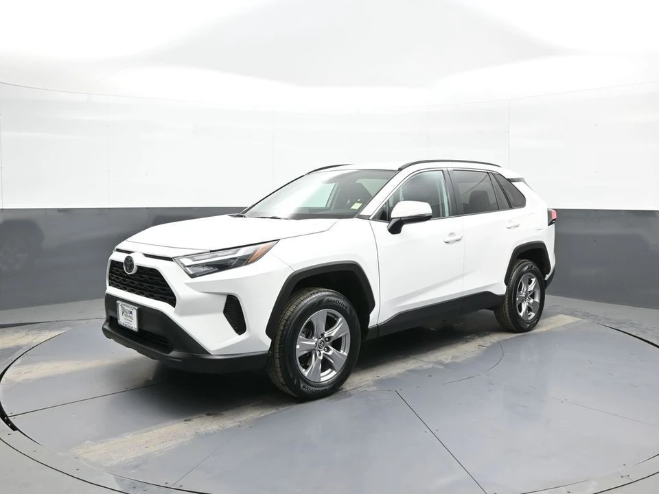 2023 Toyota RAV4 5th Gen - Image 10 of 12