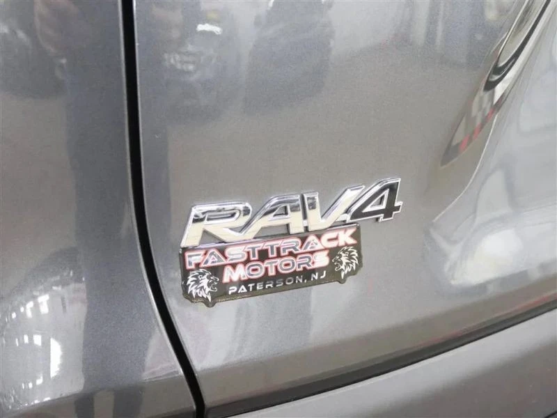 2023 Toyota RAV4 5th Gen - Image 7 of 12