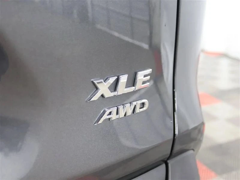 2023 Toyota RAV4 5th Gen - Image 8 of 12