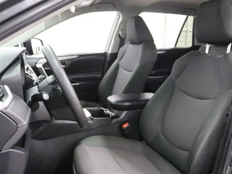 2023 Toyota RAV4 5th Gen - Image 9 of 12