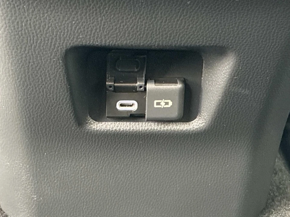 2023 Toyota RAV4 5th Gen - Image 17 of 21