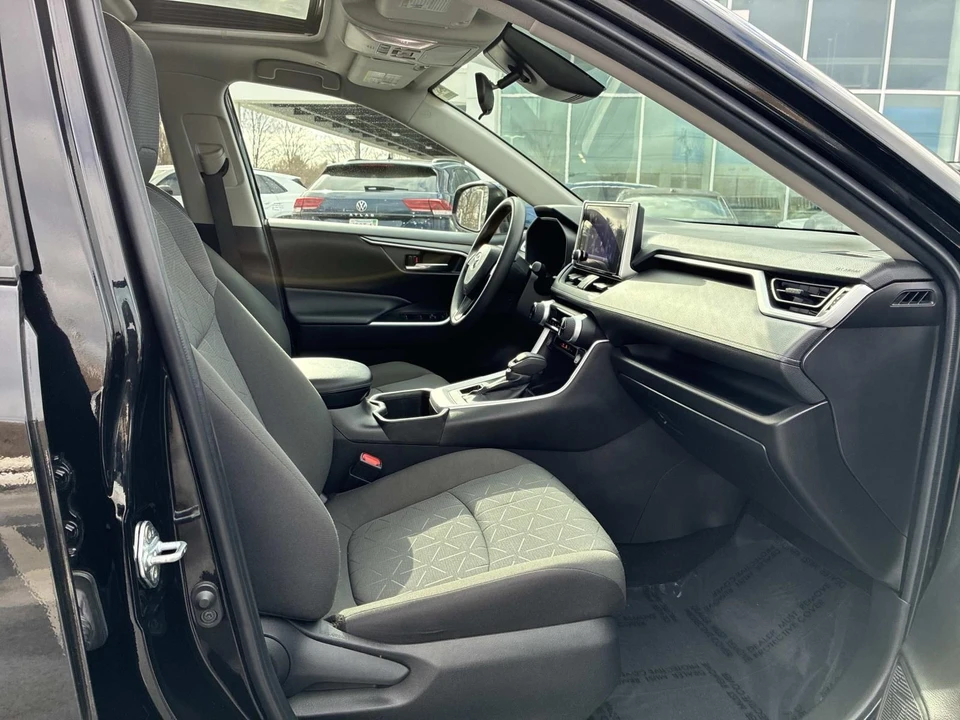 2023 Toyota RAV4 5th Gen - Image 10 of 21