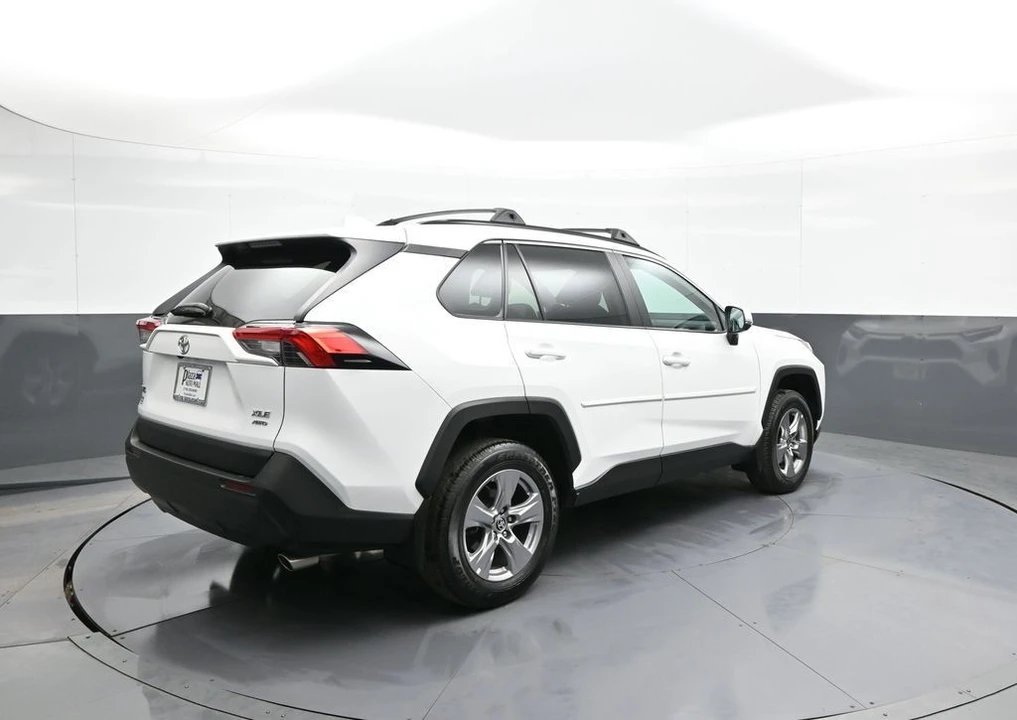 2023 Toyota RAV4 5th Gen - Image 6 of 21