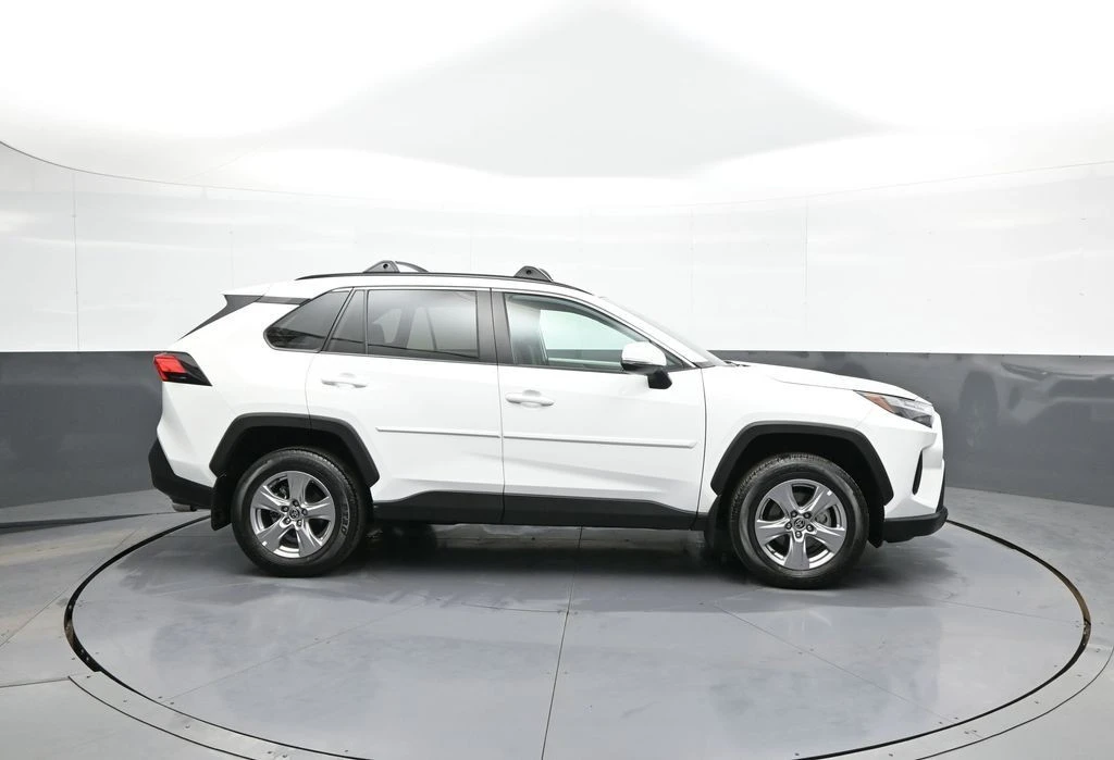 2023 Toyota RAV4 5th Gen - Image 5 of 21