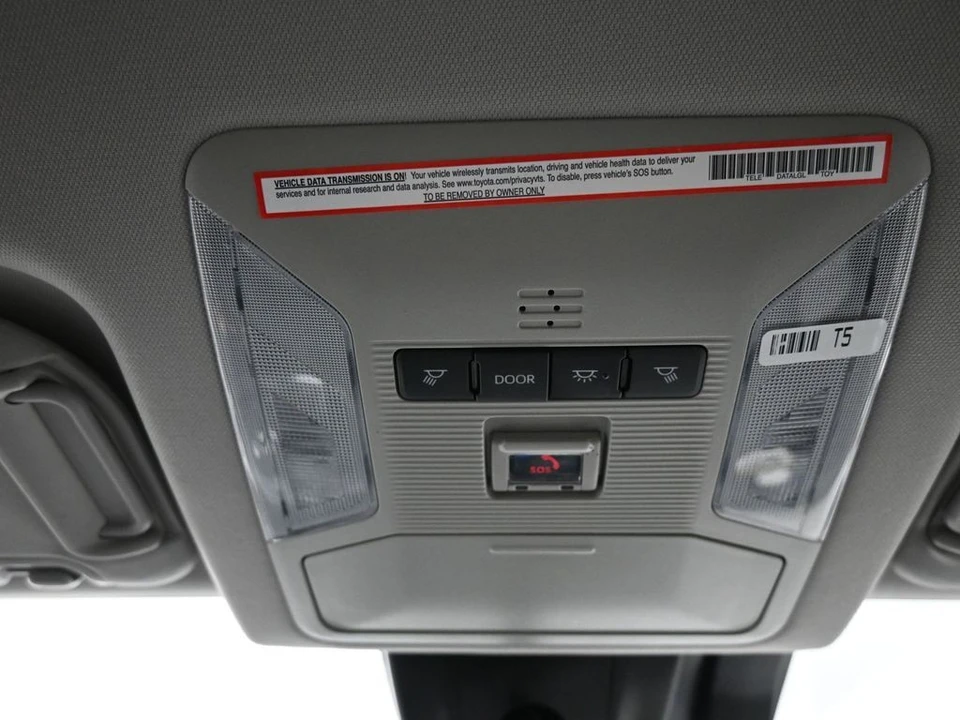 2023 Toyota RAV4 5th Gen - Image 17 of 21