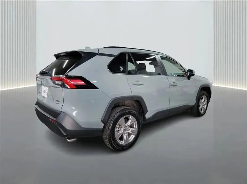 2023 Toyota RAV4 5th Gen - Image 5 of 12