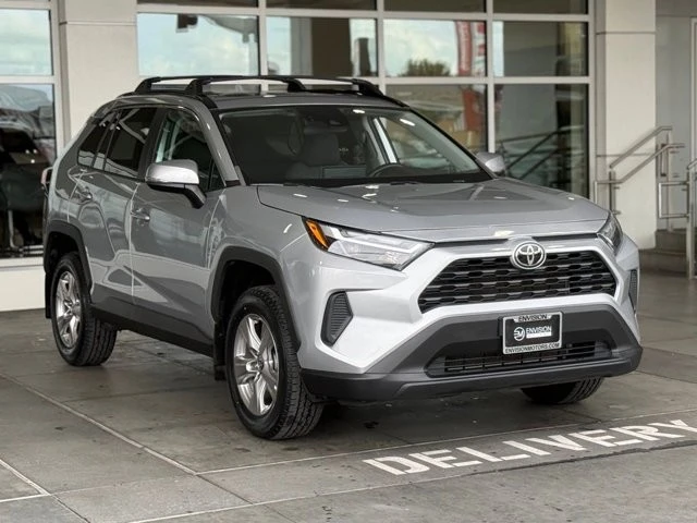 2023 Toyota RAV4 5th Gen - Image 8 of 12