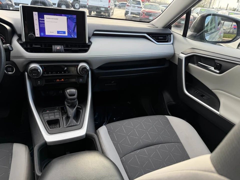 2023 Toyota RAV4 5th Gen - Image 8 of 12