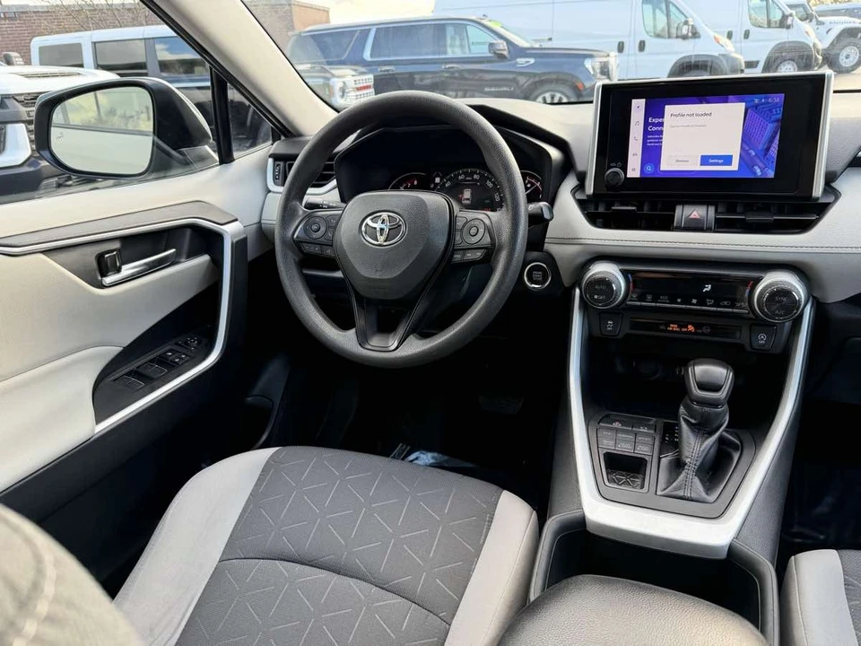 2023 Toyota RAV4 5th Gen - Image 7 of 12