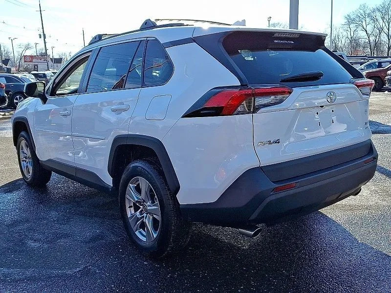 2023 Toyota RAV4 5th Gen - Image 5 of 12