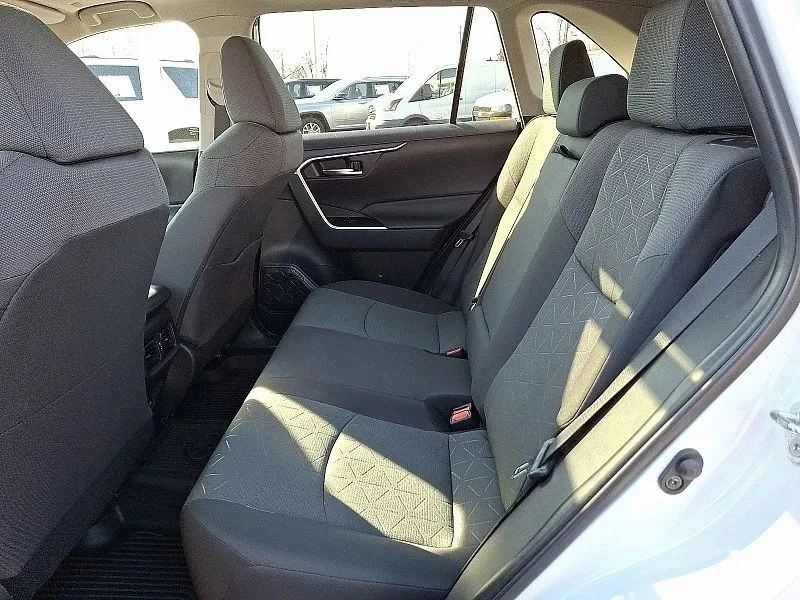 2023 Toyota RAV4 5th Gen - Image 11 of 12