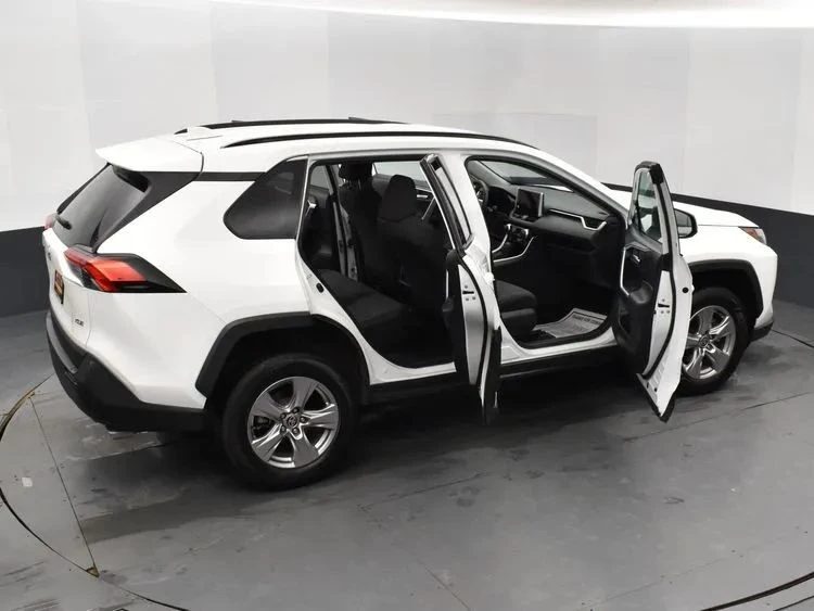 2023 Toyota RAV4 5th Gen - Image 6 of 12
