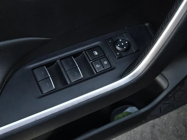 2023 Toyota RAV4 5th Gen - Image 10 of 21