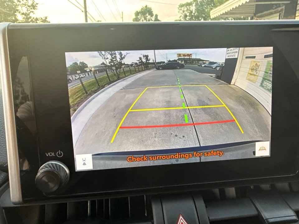 2023 Toyota RAV4 5th Gen - Image 15 of 16