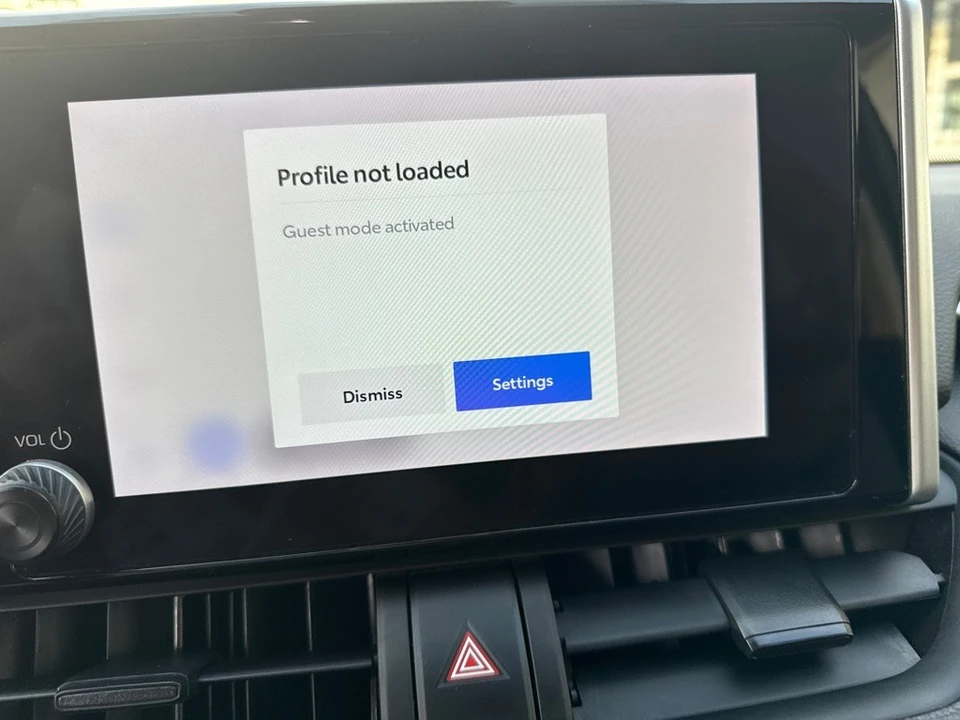 2023 Toyota RAV4 5th Gen - Image 12 of 16