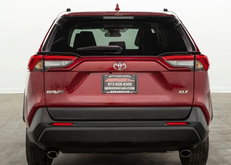 2023 Toyota RAV4 5th Gen - Image 11 of 12