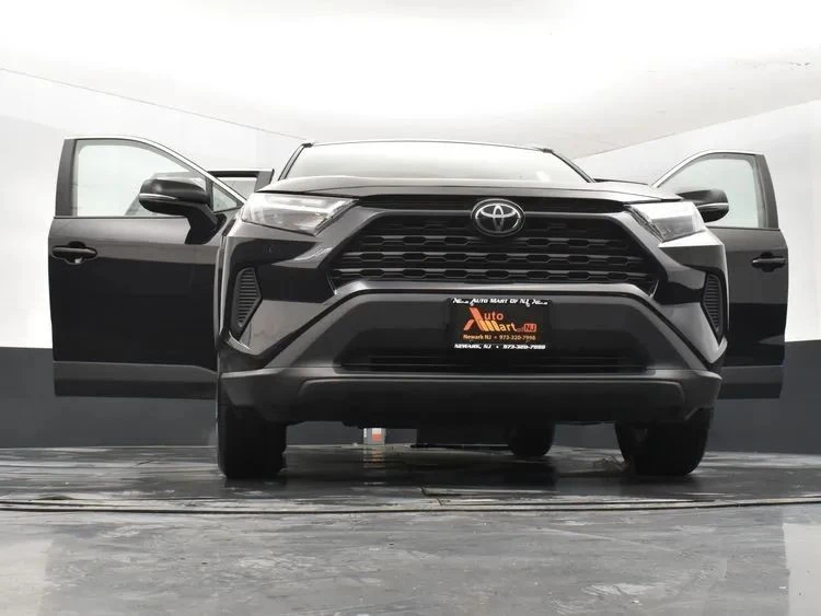 2023 Toyota RAV4 5th Gen - Image 11 of 12