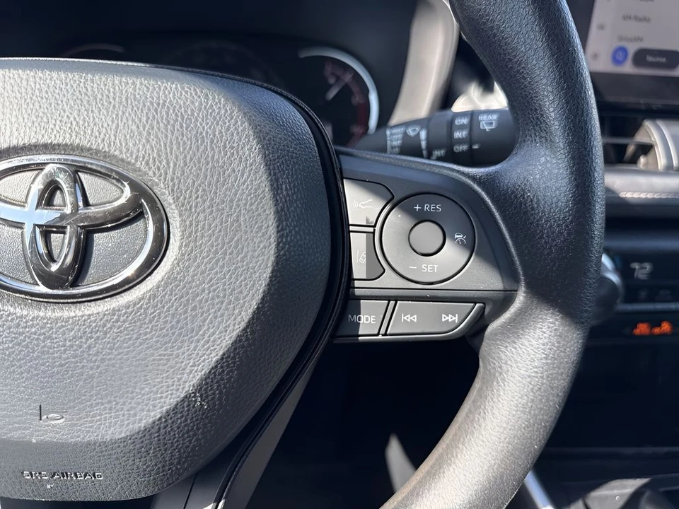 2023 Toyota RAV4 5th Gen - Image 16 of 21
