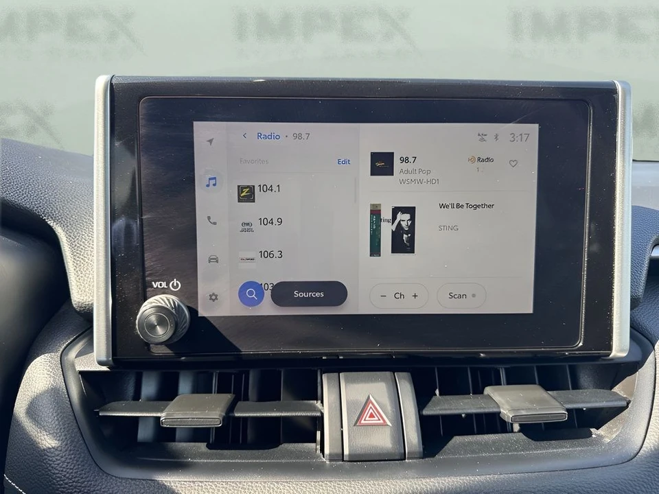 2023 Toyota RAV4 5th Gen - Image 18 of 21