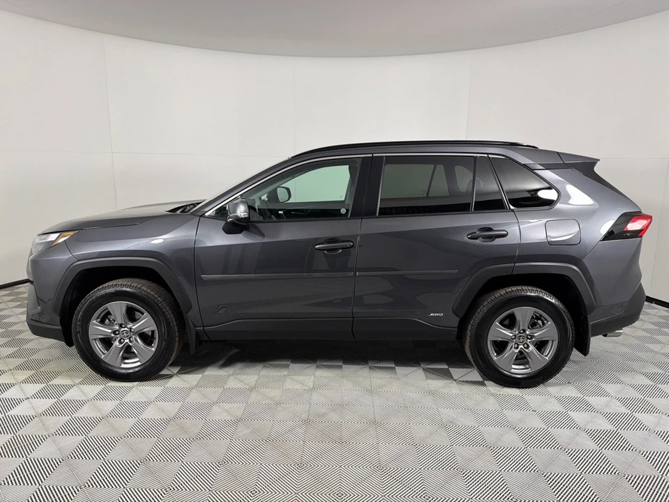 2023 Toyota RAV4 5th Gen - Image 8 of 12