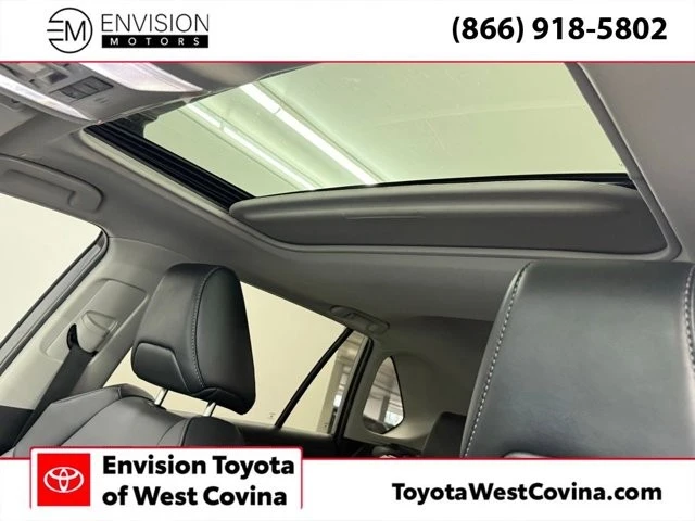 2023 Toyota RAV4 5th Gen - Image 20 of 21